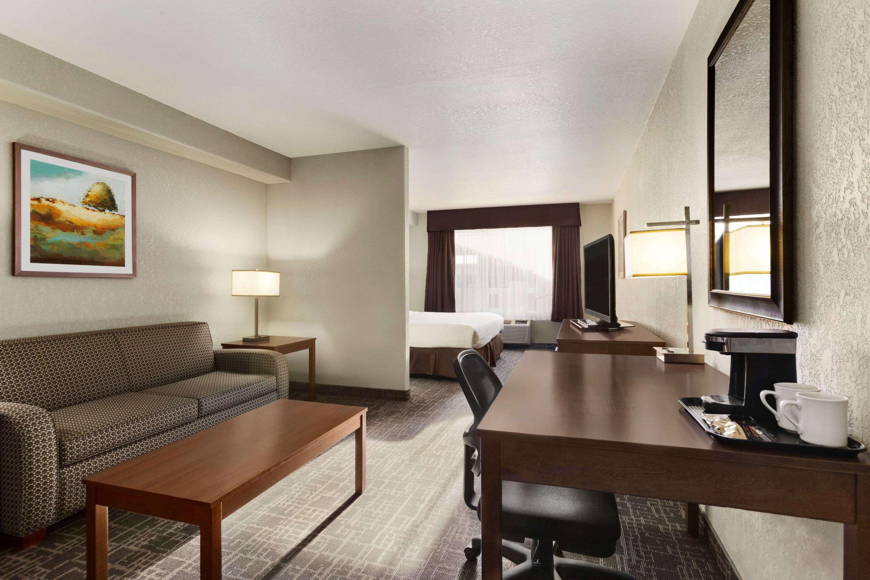 Days Inn & Suites By Wyndham Йорктон Екстер'єр фото