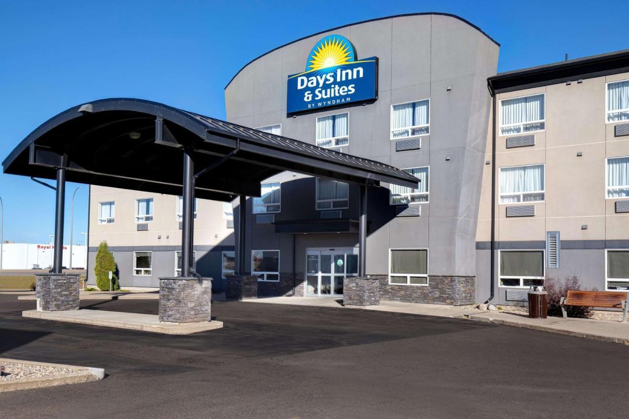 Days Inn & Suites By Wyndham Йорктон Екстер'єр фото